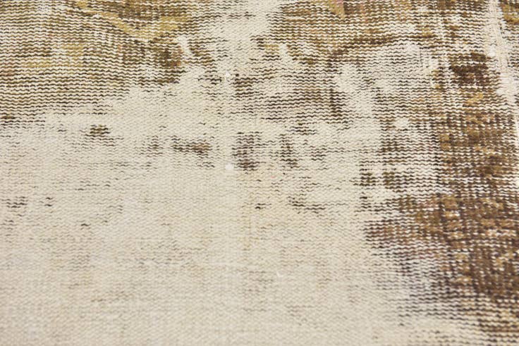 Detail image of 2' 10 x 3' 9 Hand Knotted Ultra Vintage Persian Wool Rug