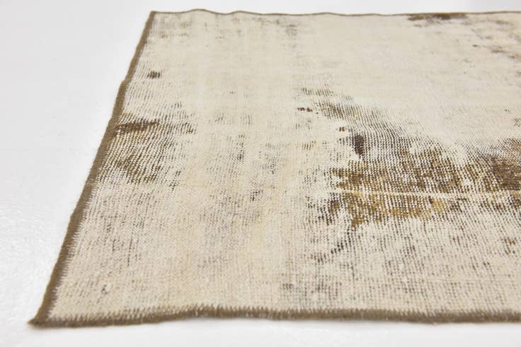Detail image of 2' 10 x 3' 9 Hand Knotted Ultra Vintage Persian Wool Rug