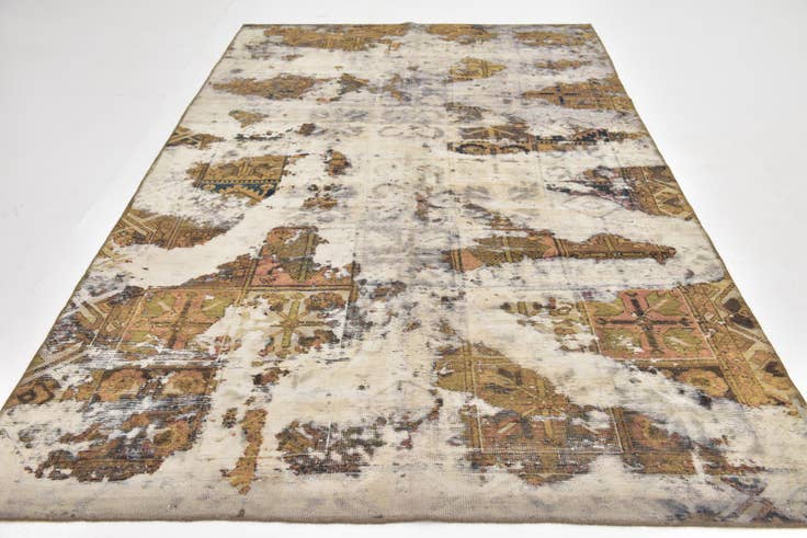 Detail image of 5' 10 x 9' 10 Hand Knotted Ultra Vintage Persian Wool Rug