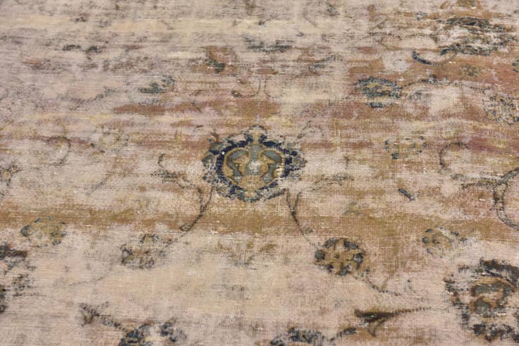 Detail image of 6' 8 x 11' Hand Knotted Ultra Vintage Persian Wool Rug