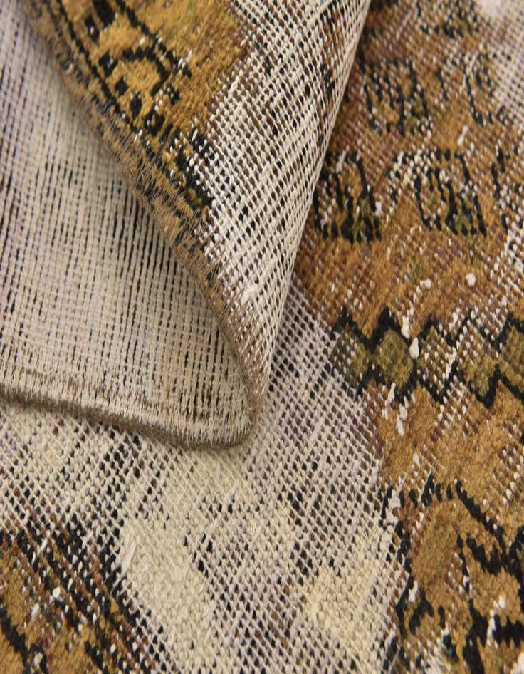 Detail image of 4' x 5' 5  Hand Knotted Ultra Vintage Persian Wool Rug