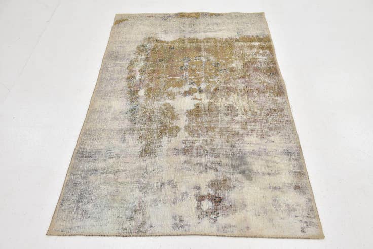 Detail image of 3' 5 x 4' 5 Hand Knotted Ultra Vintage Persian Wool Rug