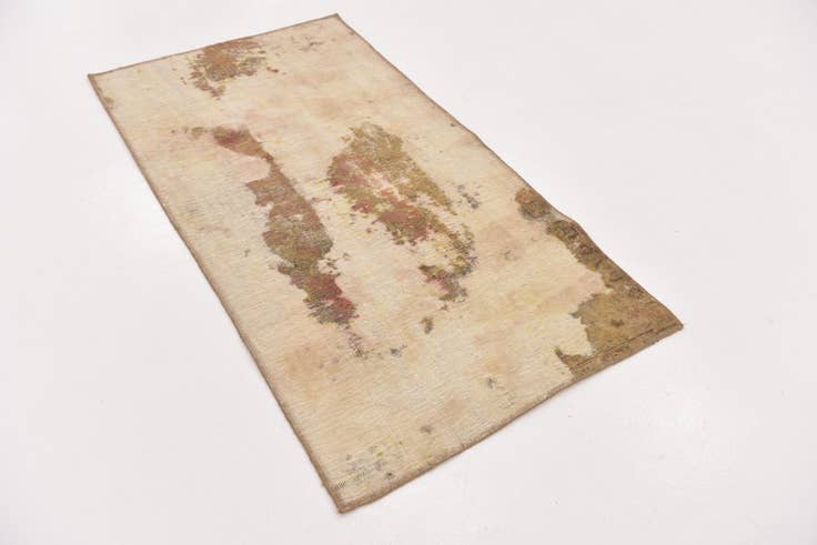 Detail image of 2' 8 x 5' Hand Knotted Ultra Vintage Persian Wool Rug