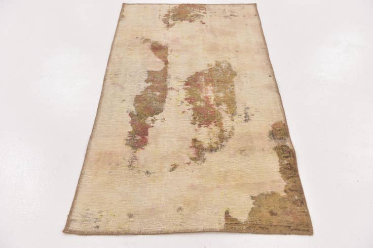 Detail image of 2' 8 x 5' Hand Knotted Ultra Vintage Persian Wool Rug