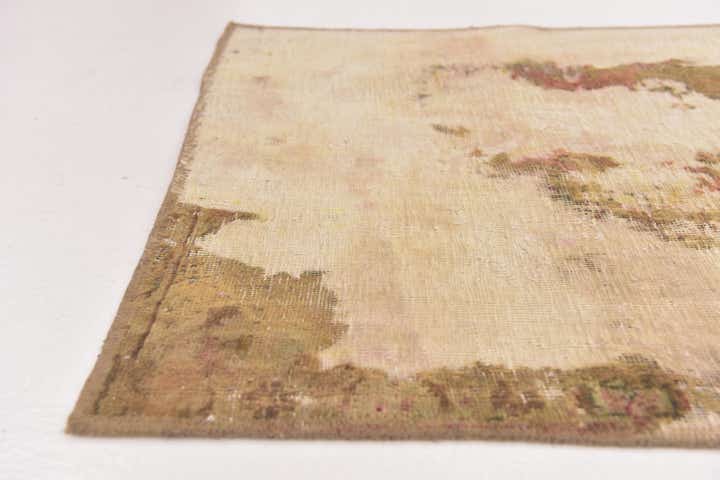 2' 8 x 5' Hand Knotted Ultra Vintage Persian Wool Rug