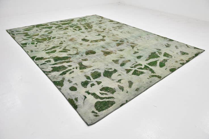 Detail image of 9' 6 x 12' 3 Hand Knotted Ultra Vintage Persian Wool Rug