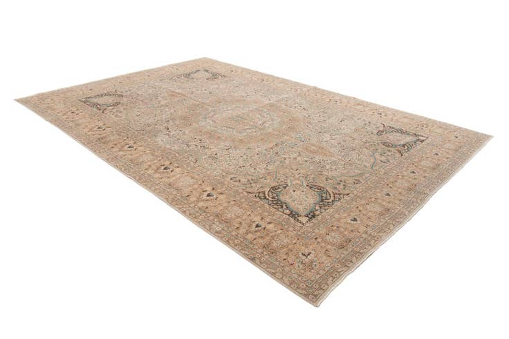 Detail image of 8' 1 x 12' 1 Hand Knotted Ultra Vintage Persian Wool Rug