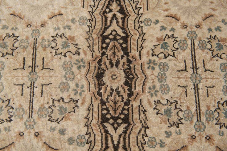 Detail image of 6' 10 x 10' 4 Hand Knotted Ultra Vintage Persian Wool Rug