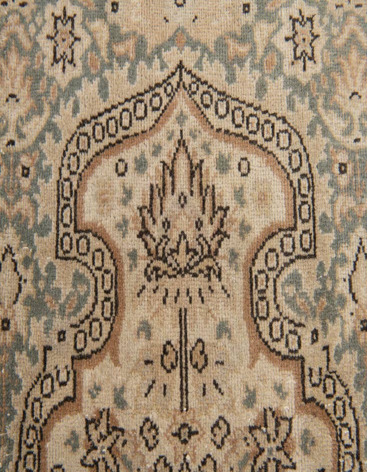 Detail image of 6' 10 x 10' 4  Hand Knotted Ultra Vintage Persian Wool Rug