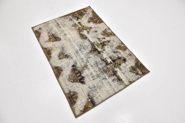 Detail image of 2' 10 x 4' Hand Knotted Ultra Vintage Persian Wool Rug