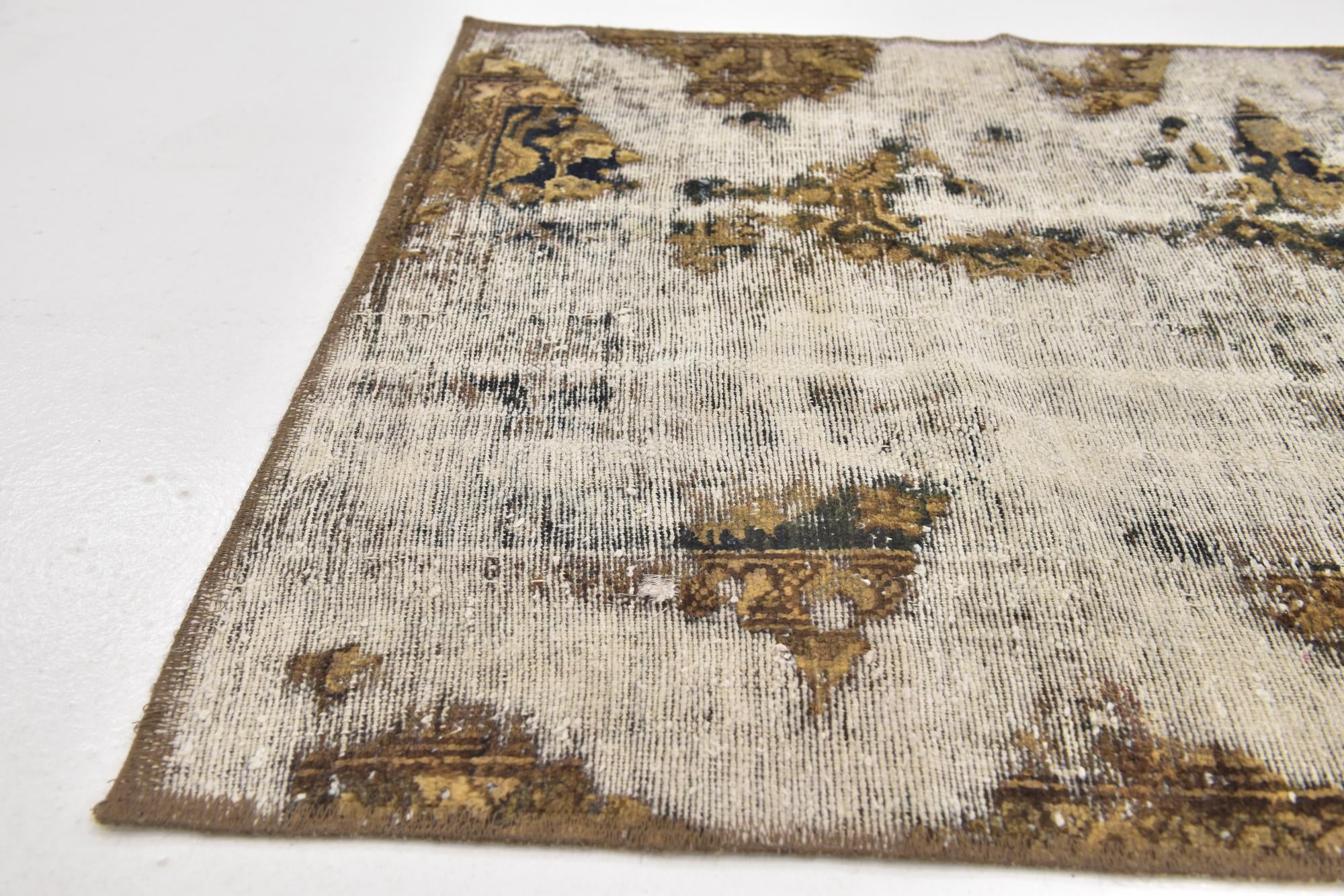 2' 10 x 4' Hand Knotted Ultra Vintage Persian Wool Rug