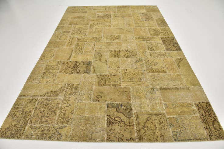 Detail image of 6' 6 x 10' Hand Knotted Ultra Vintage Persian Wool Rug