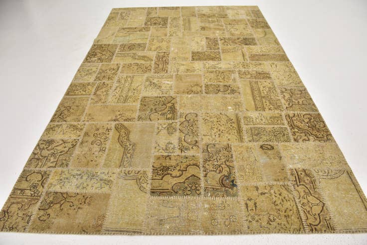 Detail image of 6' 7 x 10' Hand Knotted Ultra Vintage Persian Wool Rug