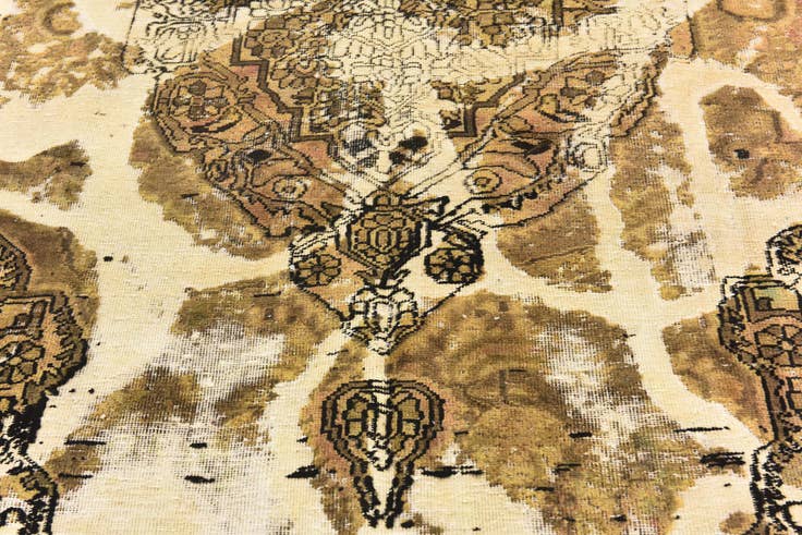 Detail image of 6' x 8' 8 Hand Knotted Ultra Vintage Persian Wool Rug