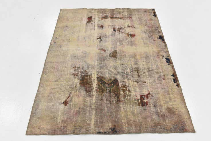 Detail image of 4' 7 x 6' Hand Knotted Ultra Vintage Persian Wool Rug