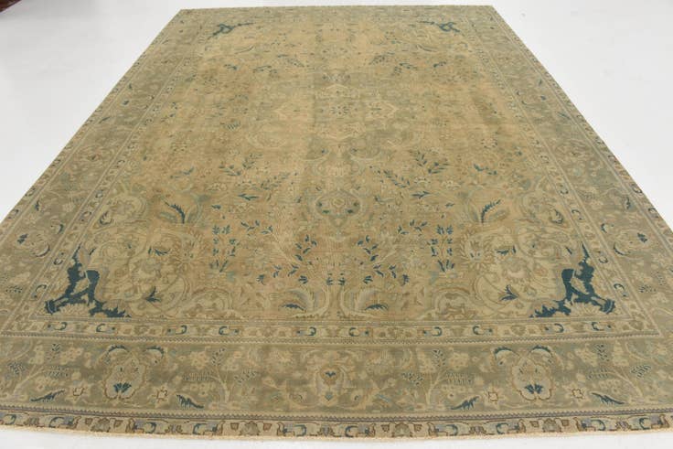 Detail image of 9' 6 x 12' 9 Hand Knotted Ultra Vintage Persian Wool Rug