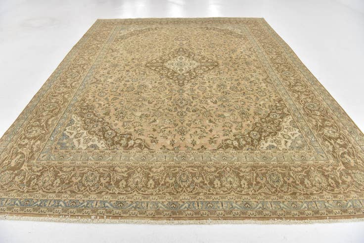 Detail image of 9' 6 x 12' 3 Hand Knotted Ultra Vintage Persian Wool Rug
