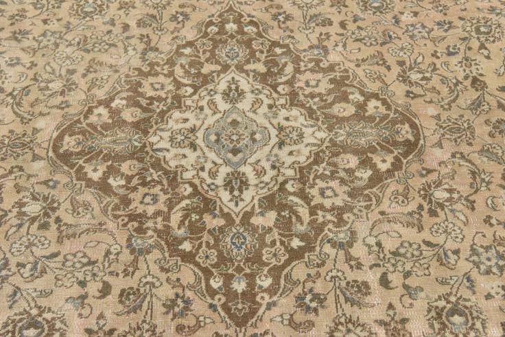 Detail image of 9' 6 x 12' 3 Hand Knotted Ultra Vintage Persian Wool Rug