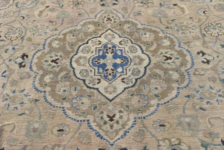 Detail image of 8' 7 x 11' 6 Hand Knotted Ultra Vintage Persian Wool Rug