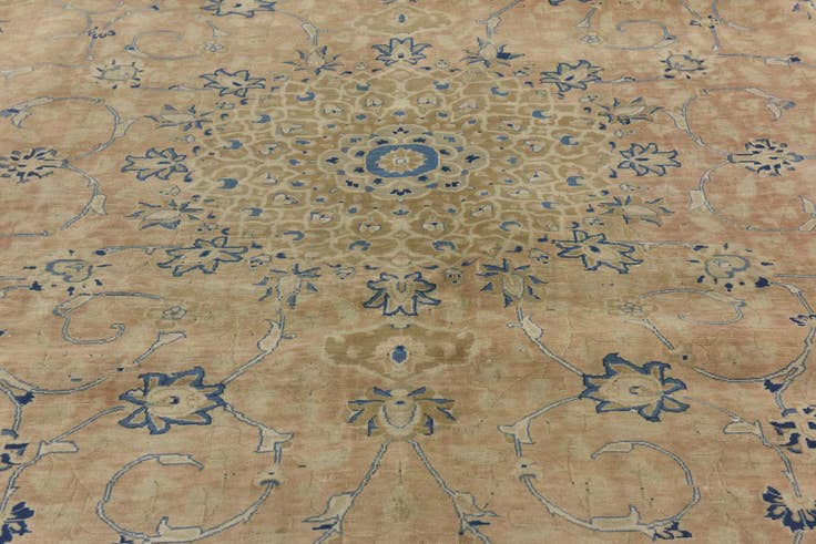 Detail image of 9' 10 x 12' 7 Hand Knotted Ultra Vintage Persian Wool Rug