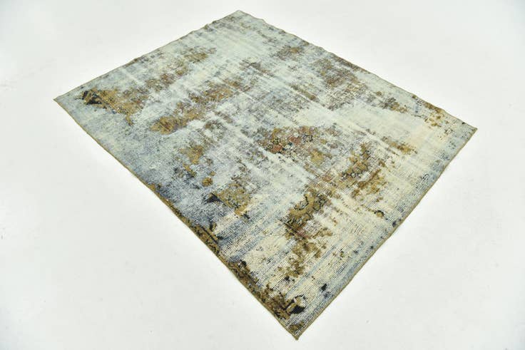 Detail image of 4' 7 x 5' 10 Hand Knotted Ultra Vintage Persian Wool Rug