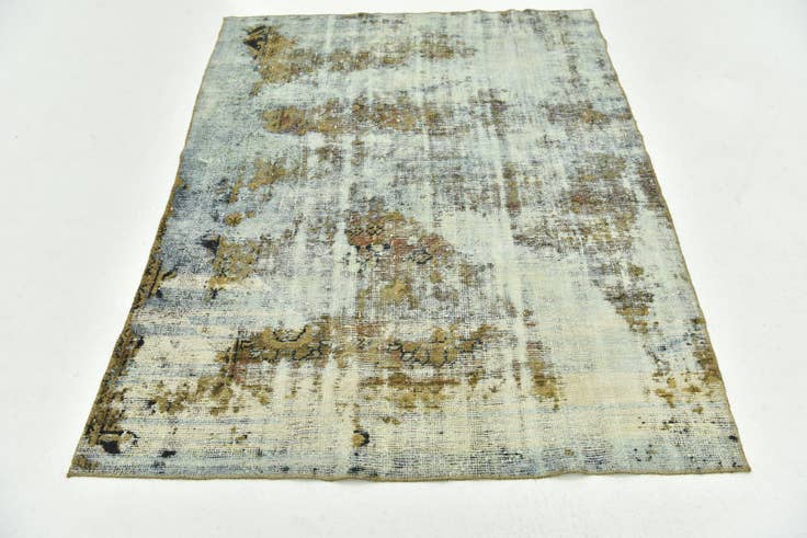 Detail image of 4' 7 x 5' 10 Hand Knotted Ultra Vintage Persian Wool Rug