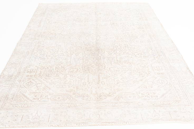 Detail image of 6' x 9' Hand Knotted Ultra Vintage Persian Wool Rug