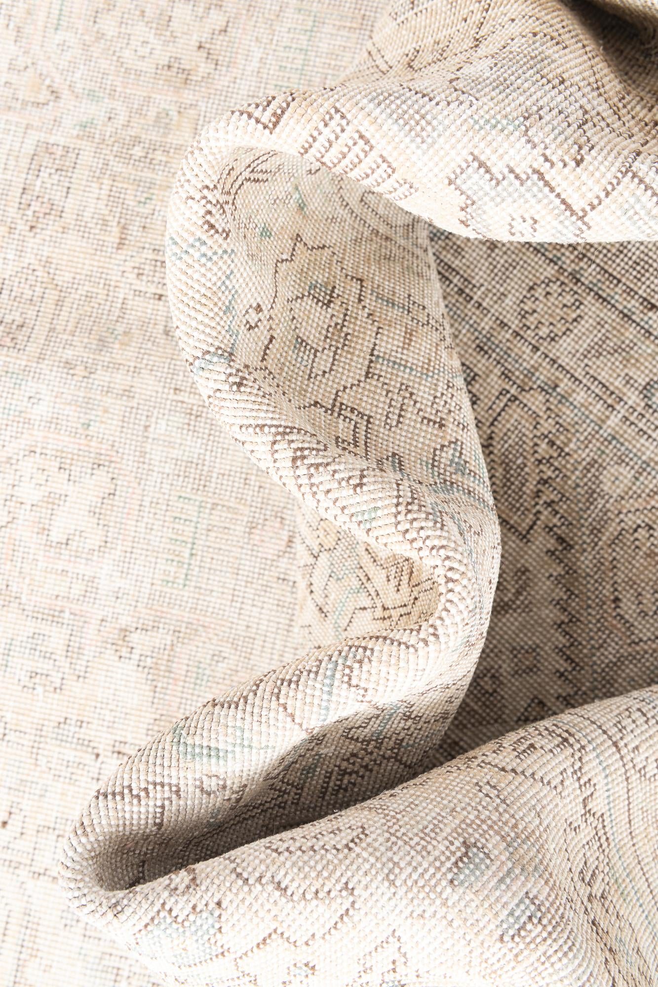 6' x 9' Hand Knotted Ultra Vintage Persian Wool Rug