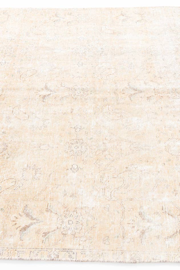 Detail image of 6' x 9' 7 Hand Knotted Ultra Vintage Persian Wool Rug