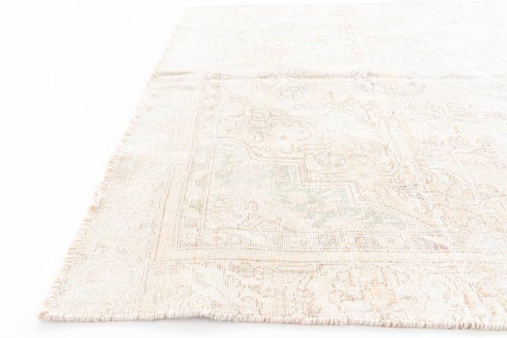 Detail image of 170cm x 275cm Hand Knotted Ultra Vintage Persian Wool Rug
