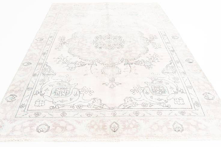 Detail image of 5' 9 x 9' 3 Hand Knotted Ultra Vintage Persian Wool Rug