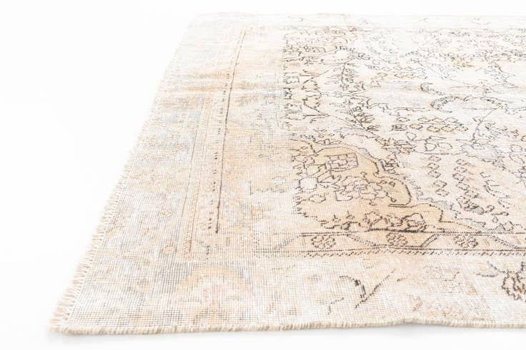 Detail image of 5' 7 x 9' 4 Hand Knotted Ultra Vintage Persian Wool Rug