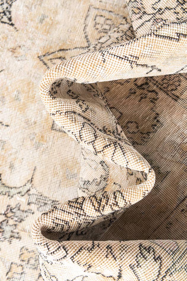 Detail image of 5' 7 x 9' 4 Hand Knotted Ultra Vintage Persian Wool Rug