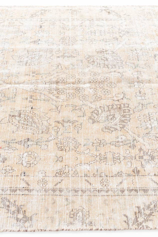 Detail image of 5' 7 x 8' 10 Hand Knotted Ultra Vintage Persian Wool Rug