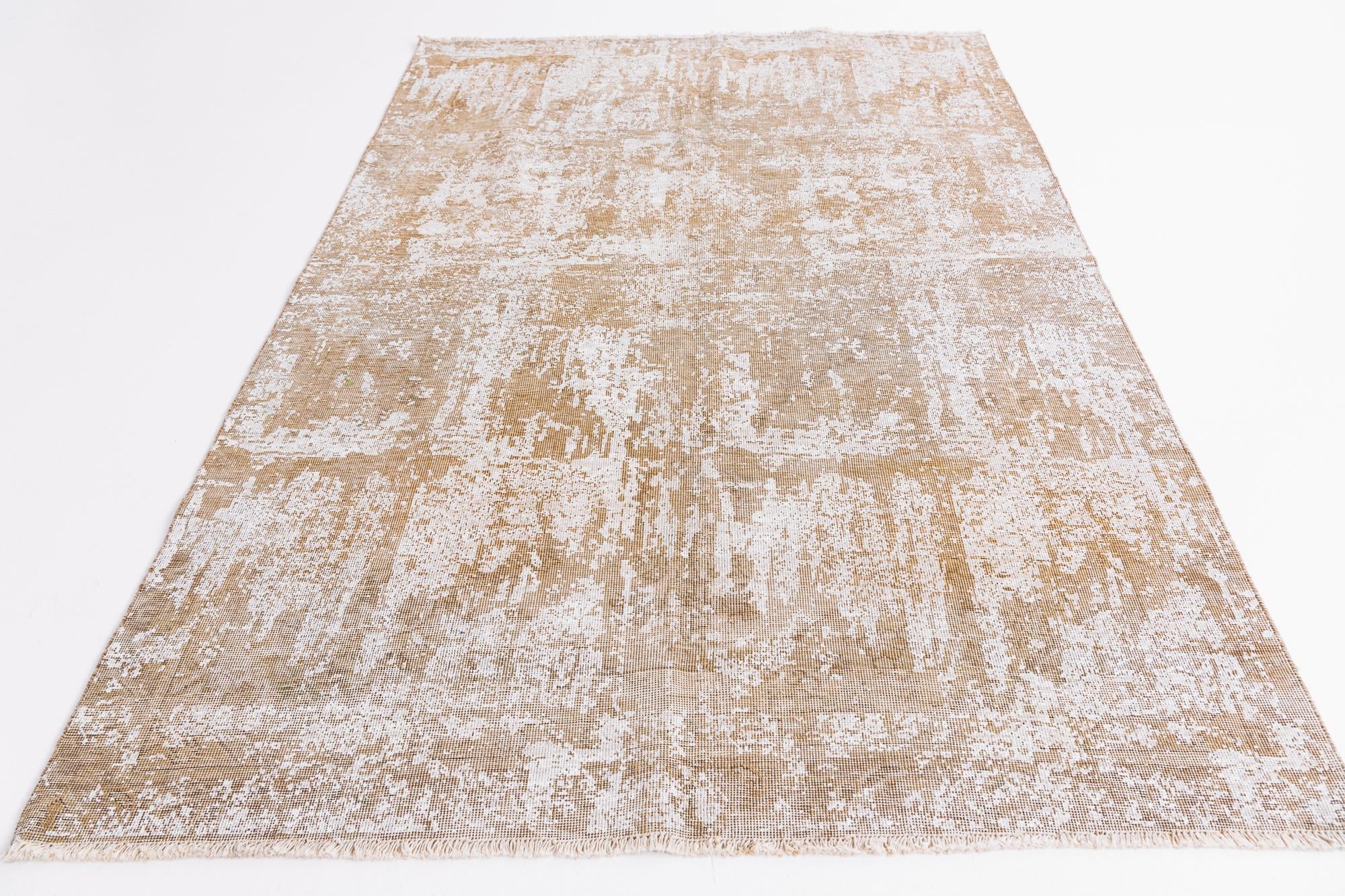 5' 9 x 9' Hand Knotted Ultra Vintage Persian Wool Rug