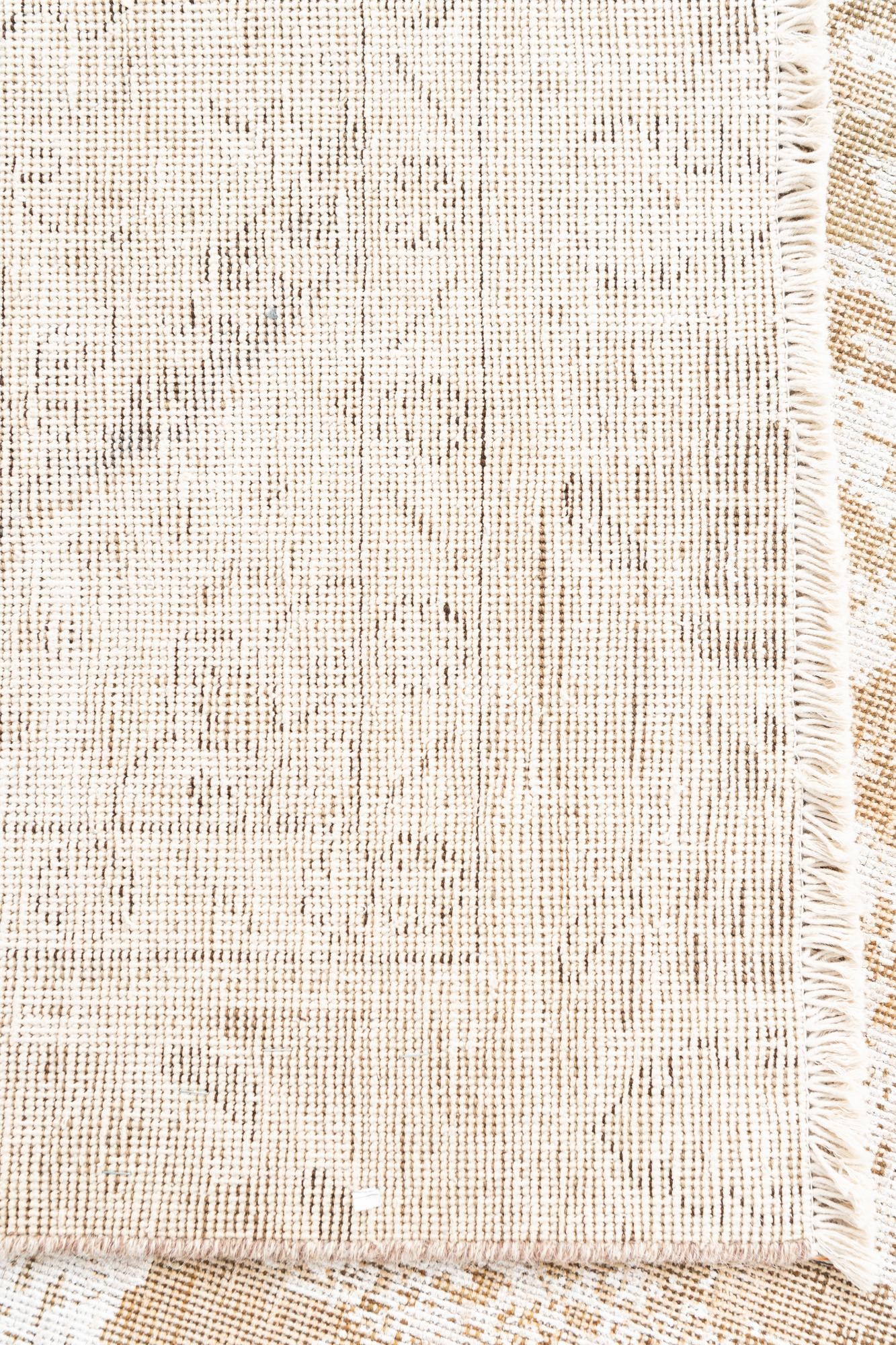 5' 9 x 9' Hand Knotted Ultra Vintage Persian Wool Rug