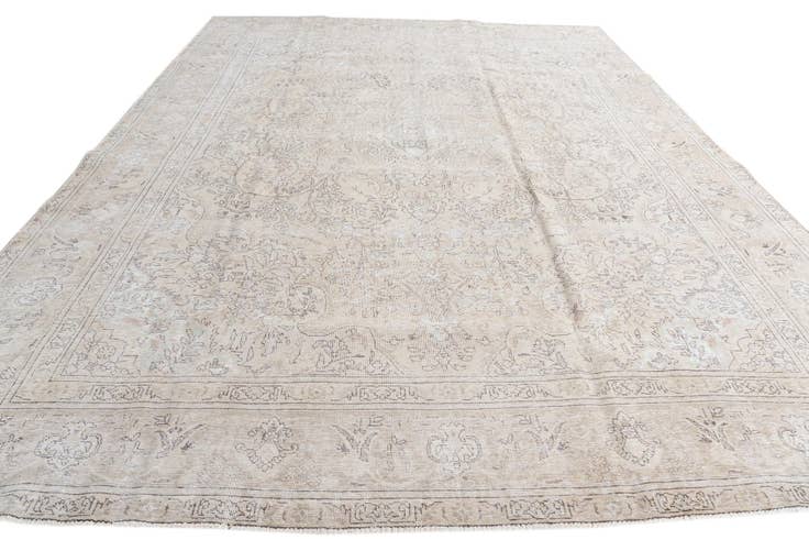 Detail image of 9' 7 x 12' 9 Hand Knotted Ultra Vintage Persian Wool Rug