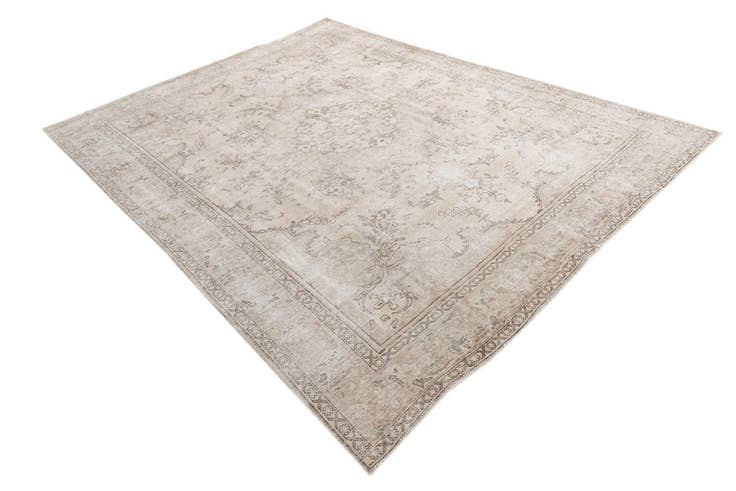 Detail image of 9' 6 x 12' 3 Hand Knotted Ultra Vintage Persian Wool Rug