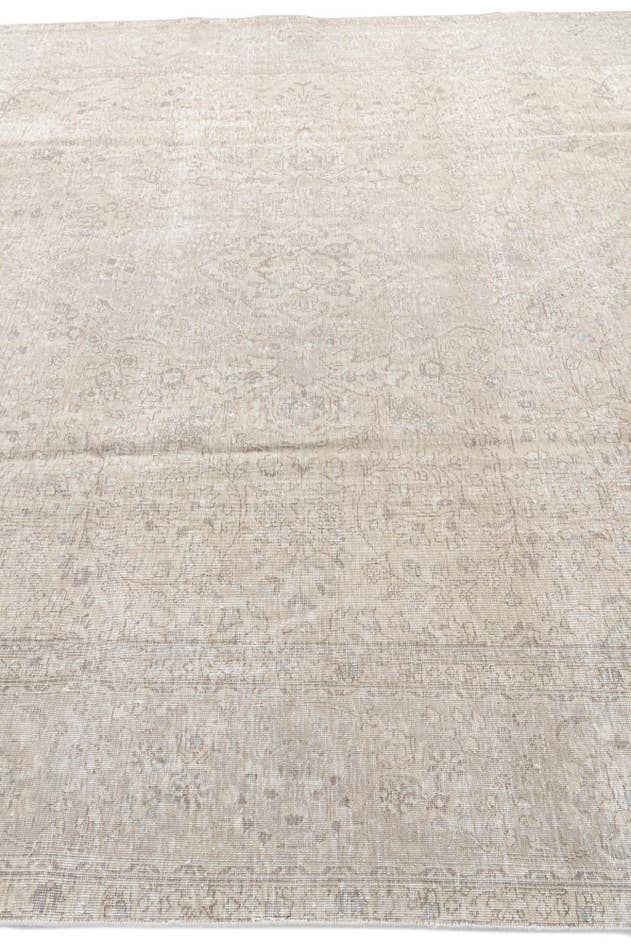 Detail image of 9' 2 x 12' 2 Hand Knotted Ultra Vintage Persian Wool Rug