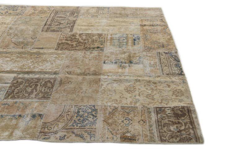 Detail image of 6' 8 x 10' Hand Knotted Ultra Vintage Persian Wool Rug