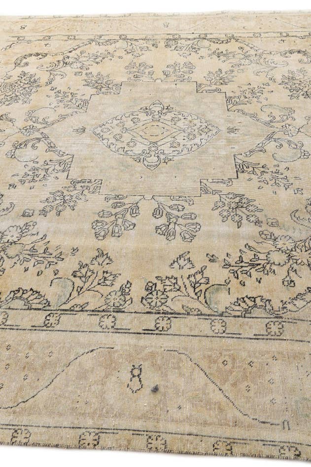 Detail image of 9' 5 x 12' 3 Hand Knotted Ultra Vintage Persian Wool Rug