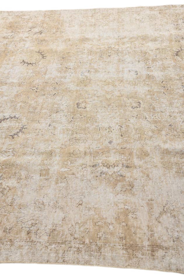 Detail image of 7' 6 x 10' 9 Hand Knotted Ultra Vintage Persian Wool Rug
