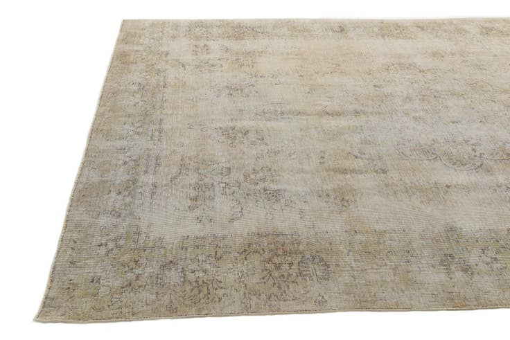 Detail image of 7' 9 x 10' 10 Hand Knotted Ultra Vintage Persian Wool Rug