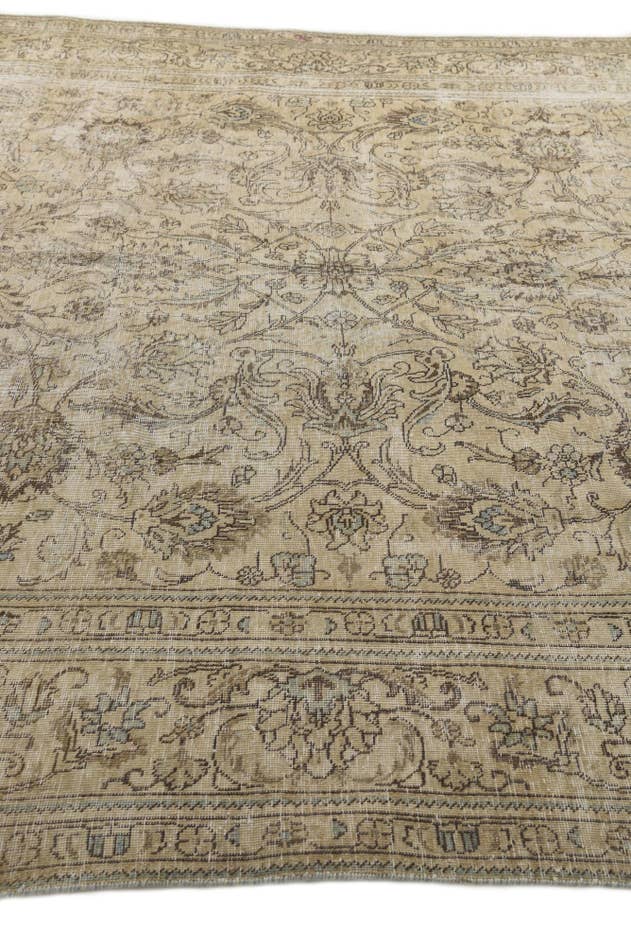 Detail image of 9' x 12' Hand Knotted Ultra Vintage Persian Wool Rug