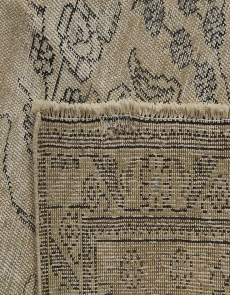 Detail image of 9' 6 x 12' 2  Hand Knotted Ultra Vintage Persian Wool Rug