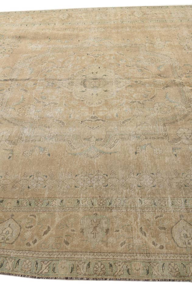 Detail image of 9' 8 x 12' 8 Hand Knotted Ultra Vintage Persian Wool Rug