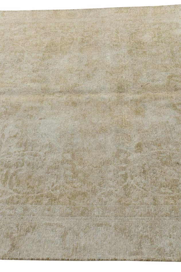 Detail image of 6' x 9' 4 Hand Knotted Ultra Vintage Persian Wool Rug