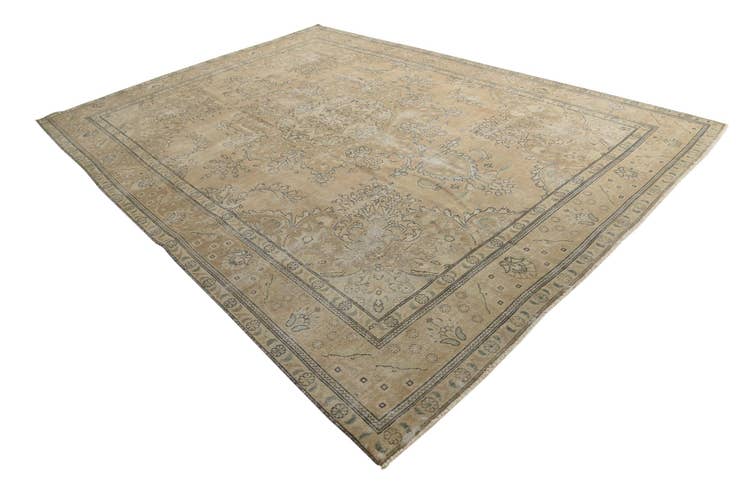 Detail image of 9' 5 x 12' 10 Hand Knotted Ultra Vintage Persian Wool Rug