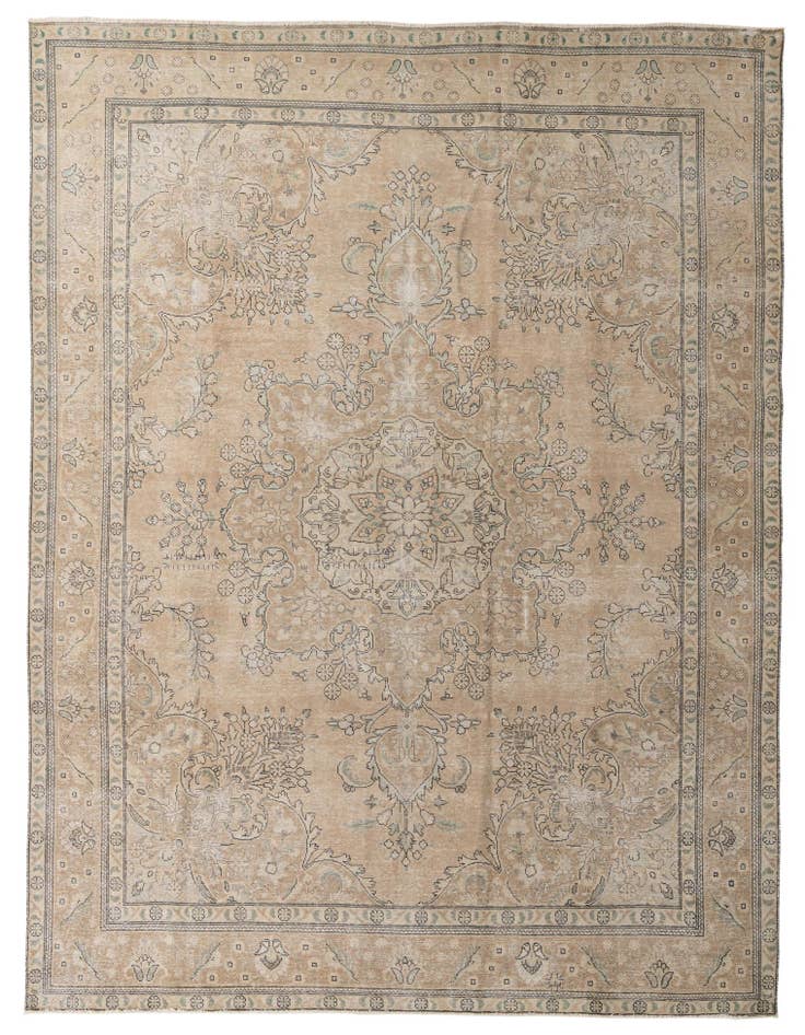 Detail image of 9' 5 x 12' 10 Hand Knotted Ultra Vintage Persian Wool Rug