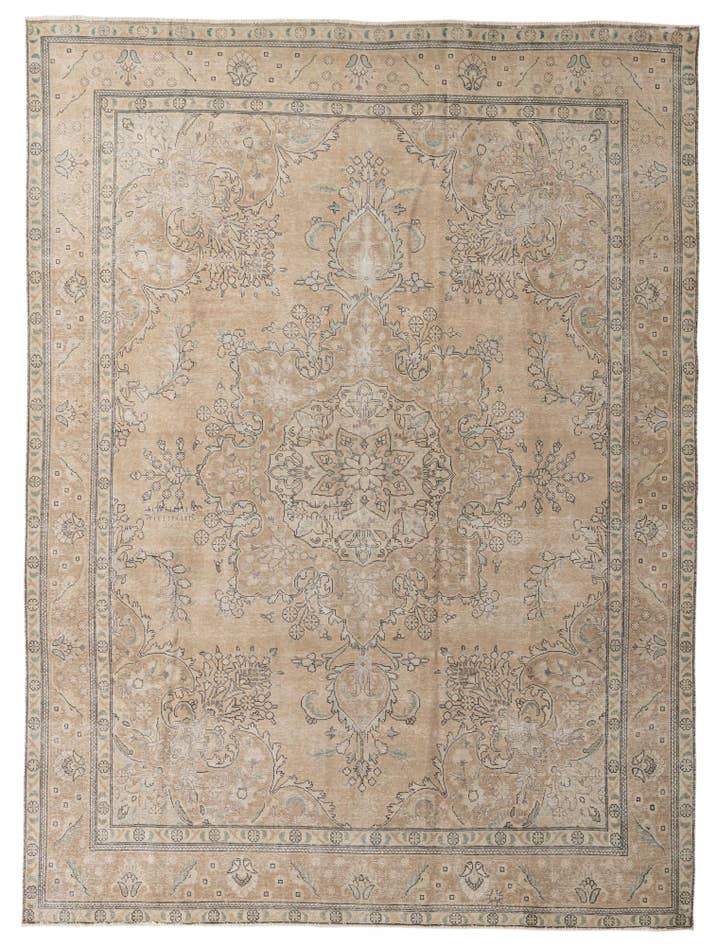 Detail image of 9' 5 x 12' 10 Hand Knotted Ultra Vintage Persian Wool Rug
